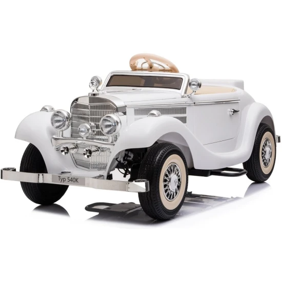 Baltas akumuliatorinis retro automobilis Mercedes 540K Elektrinės mašinėlės vaikams