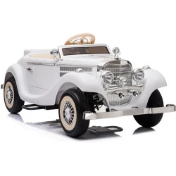 Baltas akumuliatorinis retro automobilis Mercedes 540K