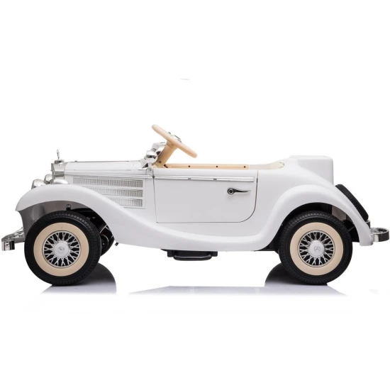 Baltas akumuliatorinis retro automobilis Mercedes 540K Elektrinės mašinėlės vaikams