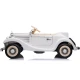 Baltas akumuliatorinis retro automobilis Mercedes 540K Elektrinės mašinėlės vaikams