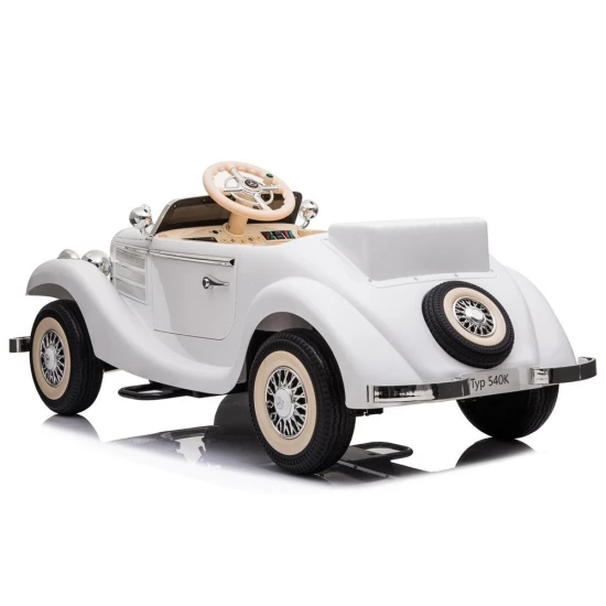Baltas akumuliatorinis retro automobilis Mercedes 540K Elektrinės mašinėlės vaikams