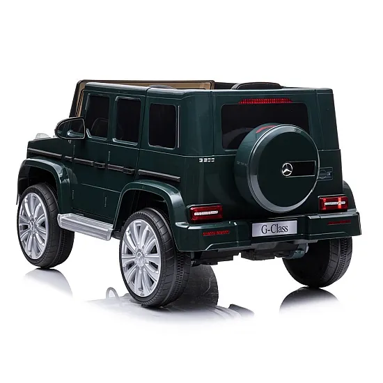 Battery operated car JJ2077 dark green