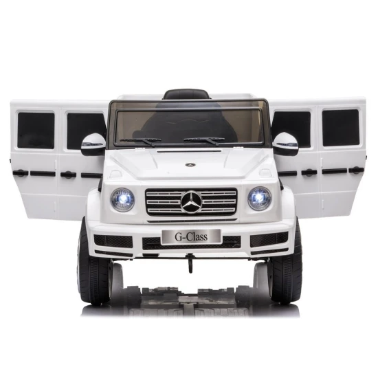 Akumuliatorinis baltas automobilis Mercedes G500