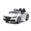 Elektrinis baltas automobilis Mercedes SLC 300