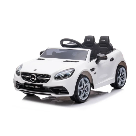 Elektrinis baltas automobilis Mercedes SLC 300