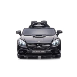 Elektrinis juodas automobilis Mercedes SLC 300