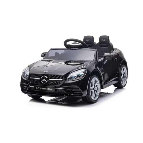 Elektrinis juodas automobilis Mercedes SLC 300