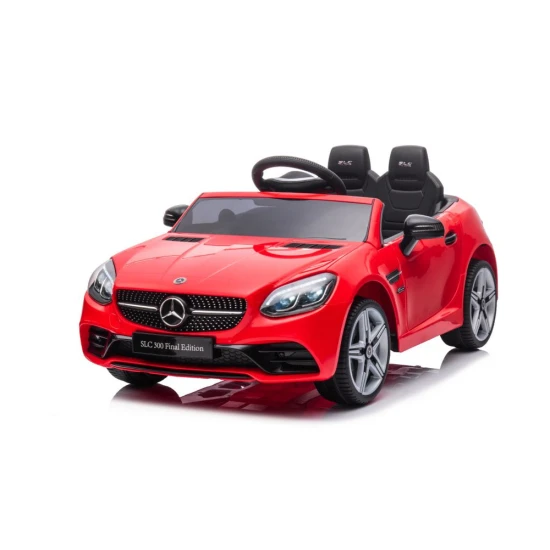 Elektrinis raudonas automobilis Mercedes SLC 300