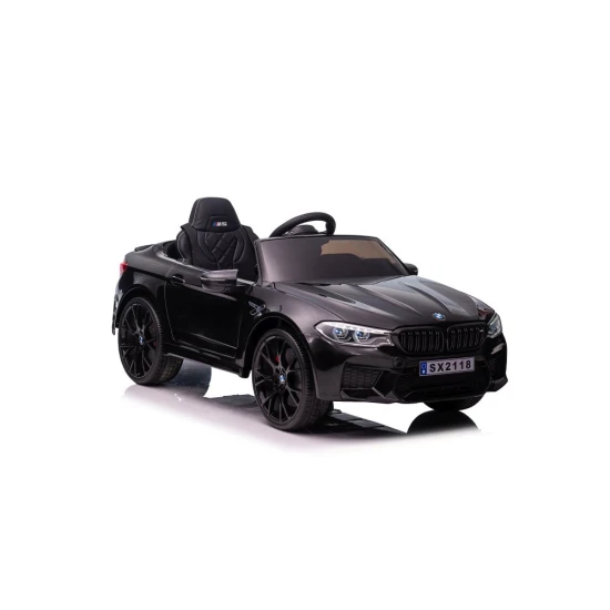 Juodas elektrinis automobilis BMW M5 drift Automobiliai