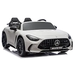 Baltas elektrinis automobilis Mercedes AMG DK-GT63