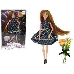Lėlė modelis Emilija su gėlėmis