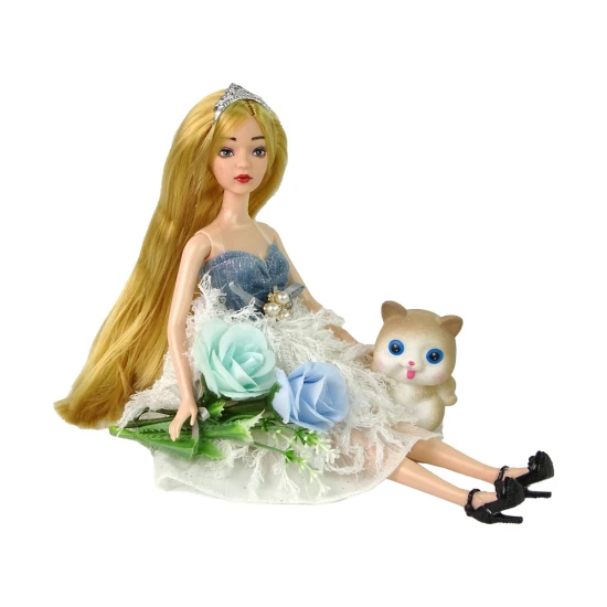 Lėlė Emilija su gėlėmis ir kačiuku Lėlės ir žaidimų rinkiniai