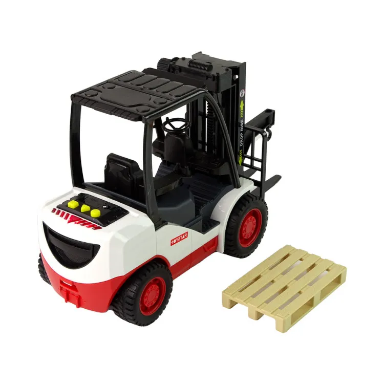 Forklift Truck Moving Fork Pallet. Leluautot