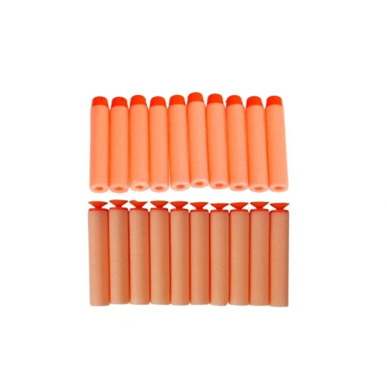 Raudonas šautuvas su taikiniu ir šoviniais Šautuvai