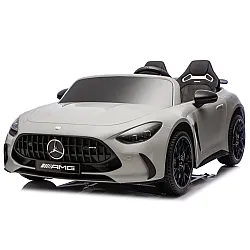 Pilkas elektrinis automobilis Mercedes AMG DK-GT63