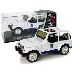 Baltos spalvos visureigis policijos automobilis