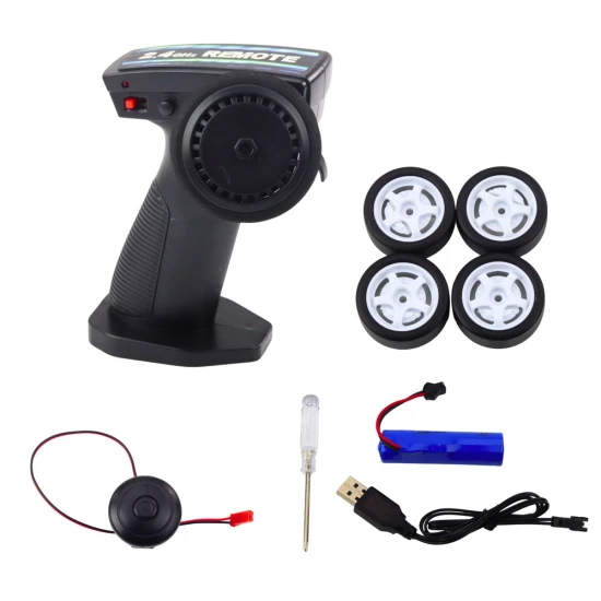 Nuotolinio valdymo sportinis automobilis su apšviestu dreifo kėbulu Žalia. Radijo bangomis valdomi žaislai