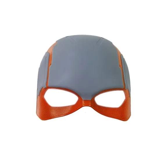 Musta/punainen ase patruunoilla ja maskilla Kiväärit