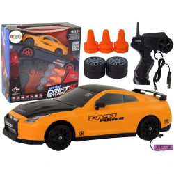 Nuotoliniu būdu valdomas sportinis automobilis R/C 1:24 geltonos spalvos keičiamais ratais Series