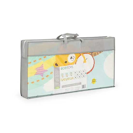 Reversible foldable foam play mat with bag