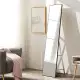 Didelis stovintis veidrodis 159 cm su juodu rėmeliu