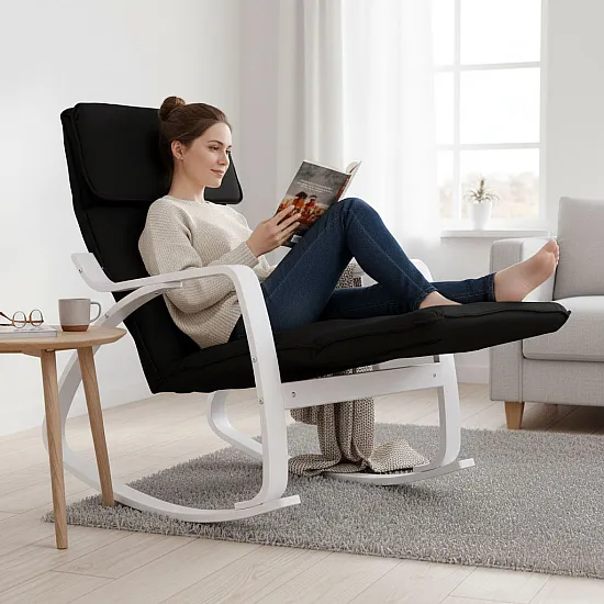 Czarne krzesło na kółkach z regulowanym podnóżkiem Fotele i krzesła ModernHome