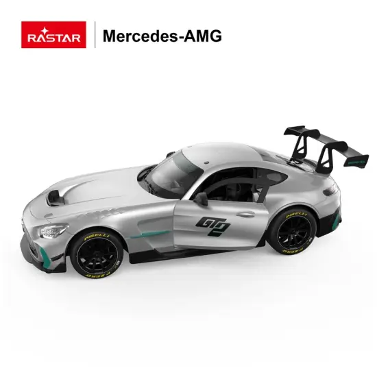 Nuotoliniu būdu valdomas pilkas automobilis Mercedes AMG GT2