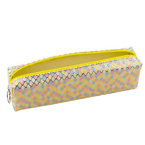 Keltainen kynälaatikko, jossa on kalan suomukuvio 21x6 cm Viirit