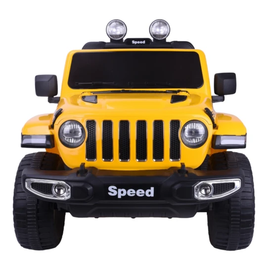 Geltona akumuliatorinė transporto priemonė 4x4