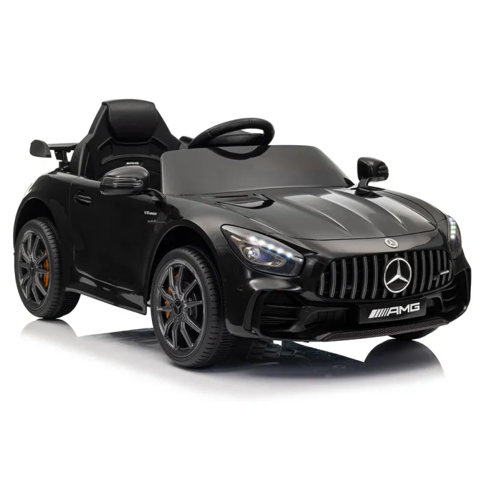 Czarny Mercedes GTR z napędem akumulatorowym