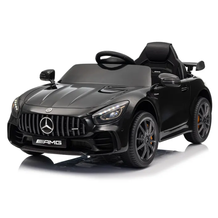Czarny Mercedes GTR z napędem akumulatorowym