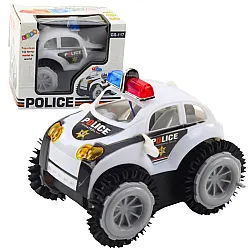 Baltas policijos automobilis