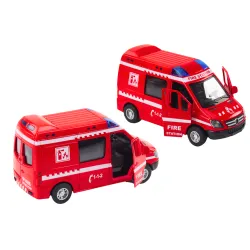 Fire Truck 1:32 Opening Door Lights Sounds Drive Red