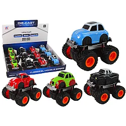 Metalinis automobilis su didelias ratais